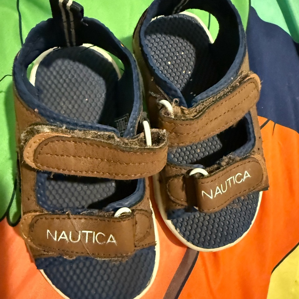 Nautica Kids Sandals in Brown and Navy